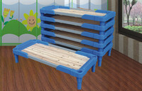 幼儿园专用床塑料床婴儿床幼儿塑料床儿童床幼儿塑料木板床批发价_250x250.jpg