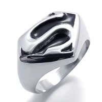 欧美全新新款情侣朋克超人logo钛女夸张个性钢铸造男士戒指复古_250x250.jpg