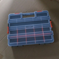 中号透明盖塑料五金工具箱 多格单层可拆卸盒 多功能可叠加收纳箱_250x250.jpg