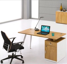 伟豪 办公桌组合 四人屏风工作位 简约现代办公家具 电脑桌 台式