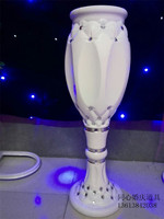 新款花瓶路引酒杯路引路引花批发新款塑料花瓶婚礼罗马柱树脂路引_250x250.jpg