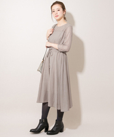 日本 16年初秋 最新款 UR 蕾丝拼接 连衣裙 人手必备_250x250.jpg