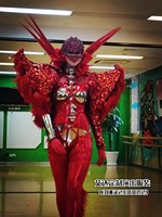 新款酒吧夜店DS派对红色盔甲红色蕾丝宝石羽毛演出服饰_250x250.jpg