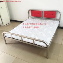 不锈钢床1.5，1.8米双人床现代简约坚固环保无甲醛时尚带软包软靠